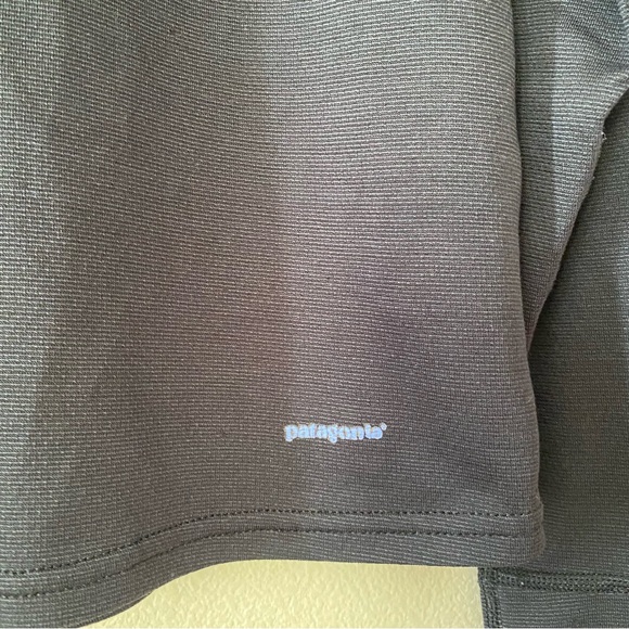 Patagonia Capilene 1/4 Zip Base layer - Picture 5 of 8